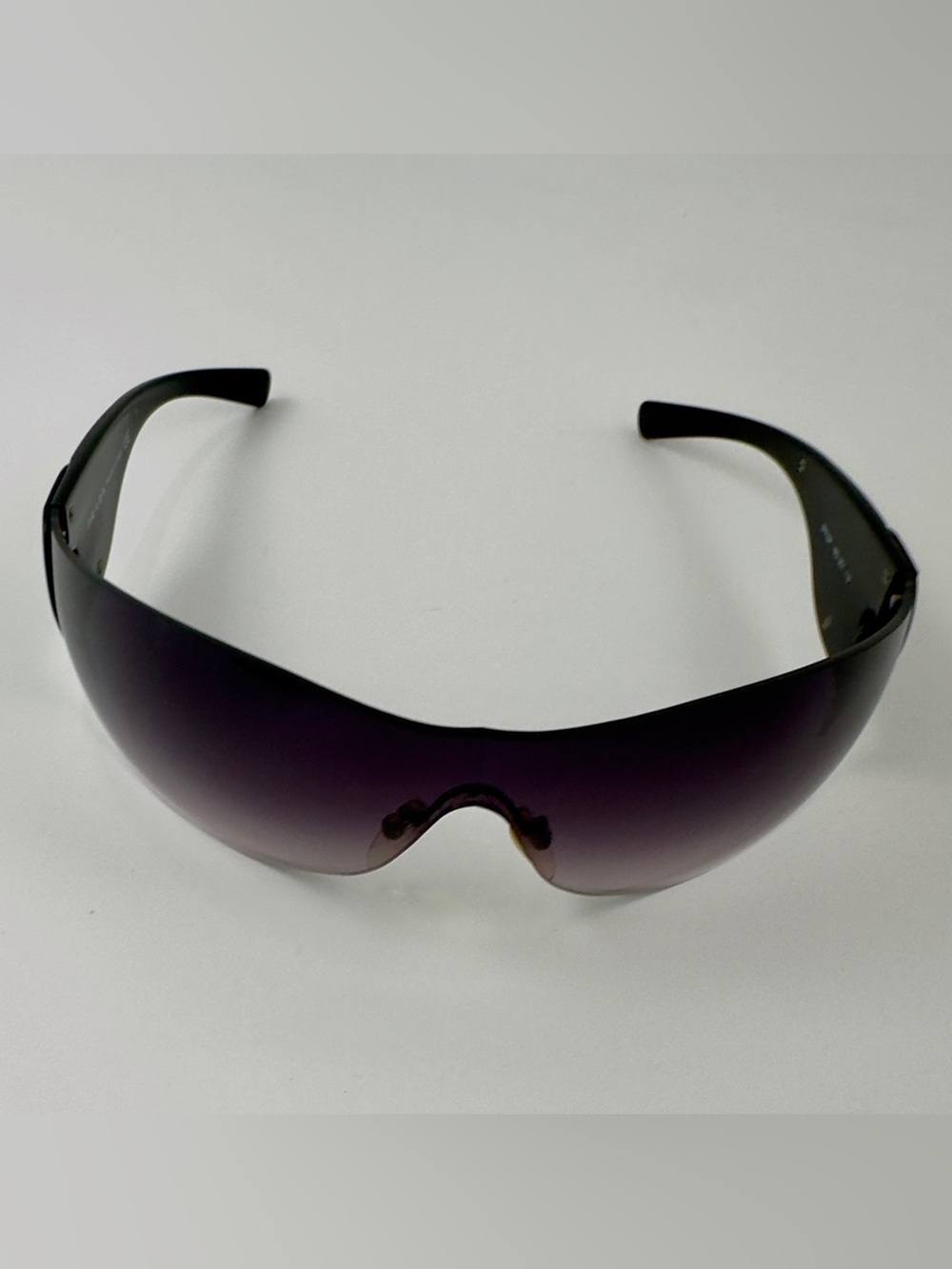 Vintage Prada Women's Shield Sunglasses - Black + Case SPR 58F 1BO- 5D1 115 - Picture 5 of 12